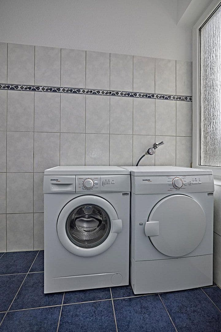 Prenájom bytu 2-izbový 70 m², Westfalenstraße 47, Iserlohn, Severné Porýnie - Westfálsko Prenájom bytu 2-izbový 70 m², Westfalenstraße 47, Iserlohn, Severné Porýnie - Westfálsko