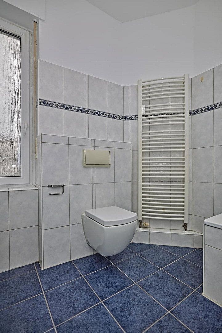 Prenájom bytu 2-izbový 70 m², Westfalenstraße 47, Iserlohn, Severné Porýnie - Westfálsko Prenájom bytu 2-izbový 70 m², Westfalenstraße 47, Iserlohn, Severné Porýnie - Westfálsko