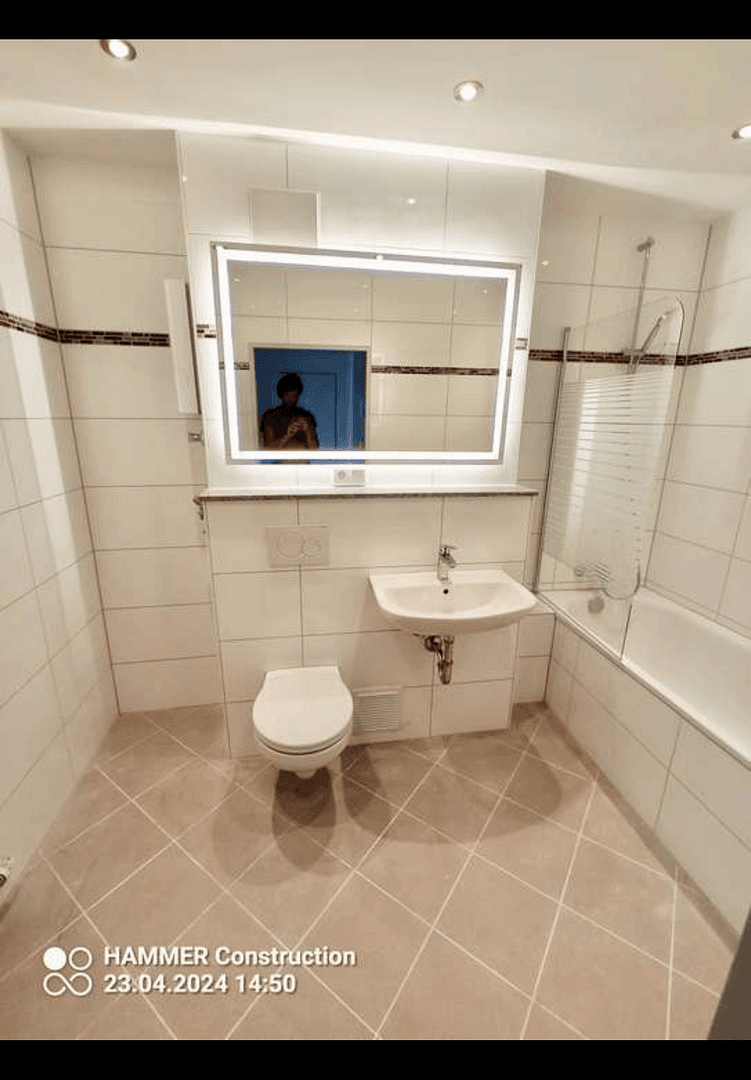 Prenájom bytu 2-izbový 62 m², Torfbruchstrasse 107, Düsseldorf, Severné Porýnie - Westfálsko Prenájom bytu 2-izbový 62 m², Torfbruchstrasse 107, Düsseldorf, Severné Porýnie - Westfálsko