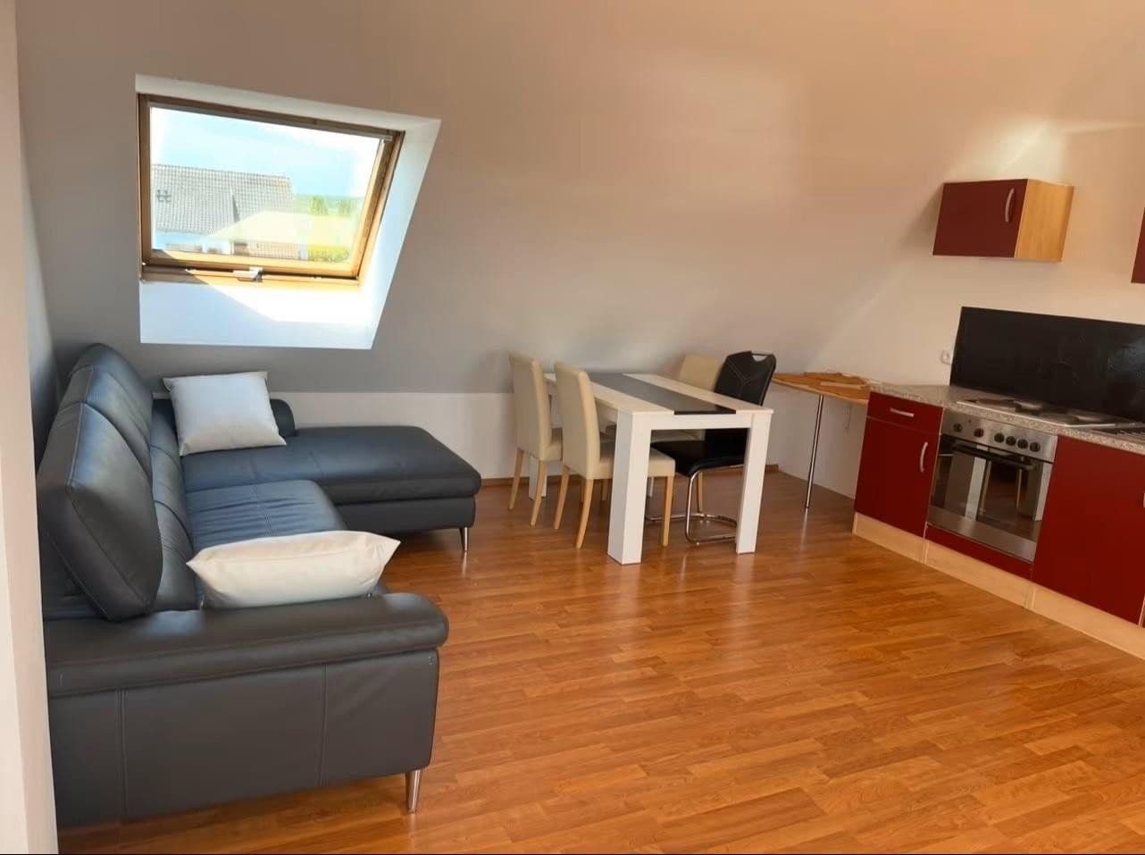 Predaj bytu 5-izbový 118 m², Polch, Porýnie-Falcko Predaj bytu 5-izbový 118 m², Polch, Porýnie-Falcko