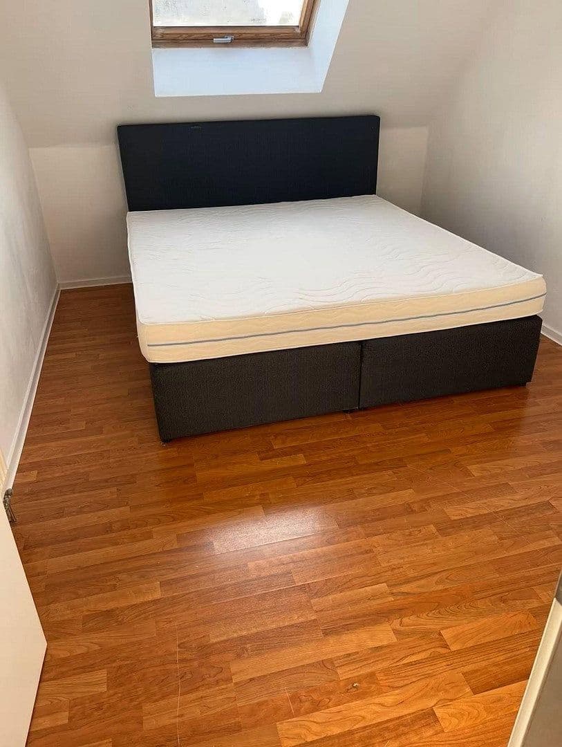 Predaj bytu 5-izbový 118 m², Polch, Porýnie-Falcko Predaj bytu 5-izbový 118 m², Polch, Porýnie-Falcko