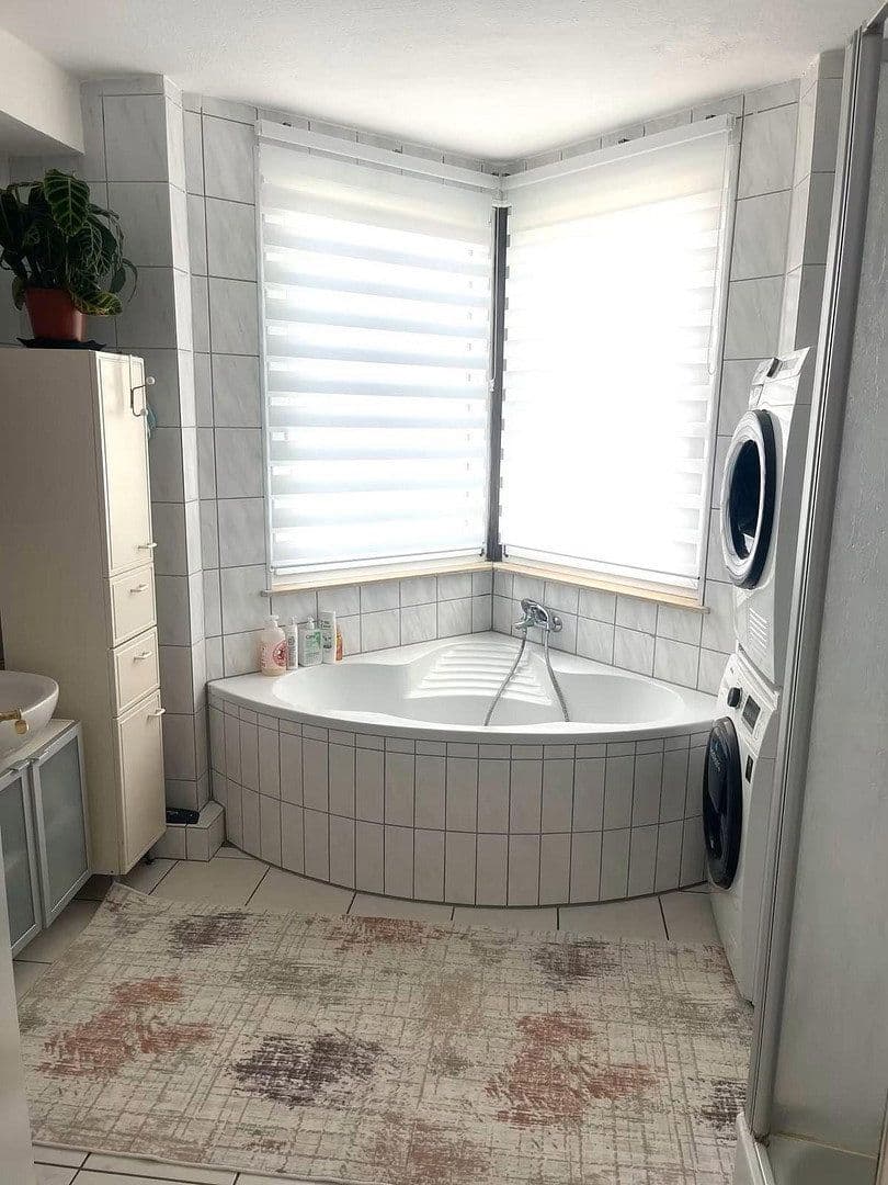 Predaj bytu 5-izbový 118 m², Polch, Porýnie-Falcko Predaj bytu 5-izbový 118 m², Polch, Porýnie-Falcko