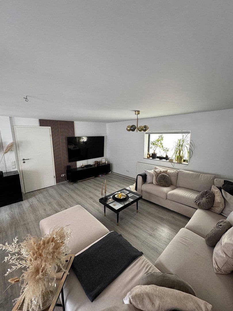 Predaj bytu 4-izbový 109 m², Cadolzburg, Bavorsko Predaj bytu 4-izbový 109 m², Cadolzburg, Bavorsko
