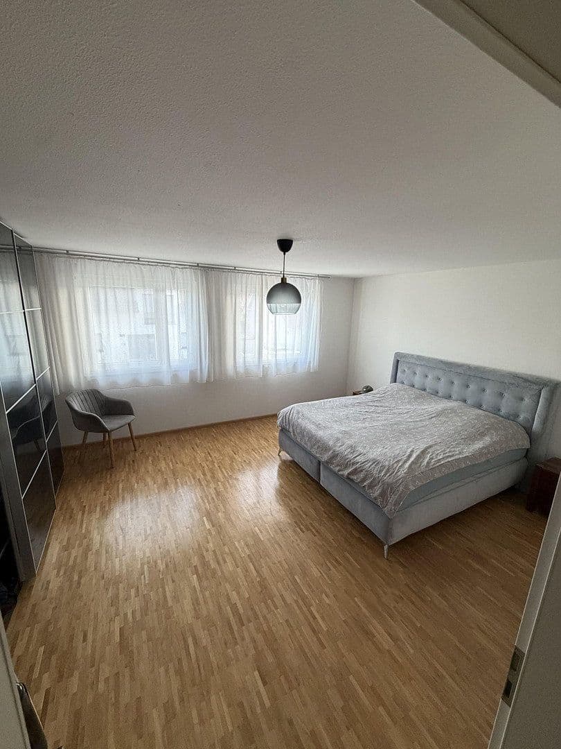 Predaj domu 140 m², pozemok 252 m², Eschbach, Bádensko-Wurttembersko Predaj domu 140 m², pozemok 252 m², Eschbach, Bádensko-Wurttembersko