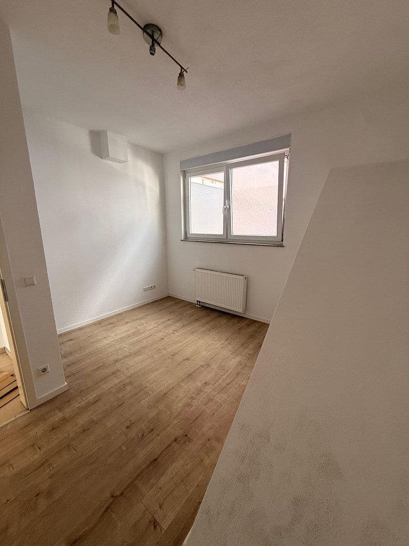 Prenájom bytu 3-izbový 65 m², Schwibbogengasse 3, Heilbronn, Bádensko-Wurttembersko Prenájom bytu 3-izbový 65 m², Schwibbogengasse 3, Heilbronn, Bádensko-Wurttembersko