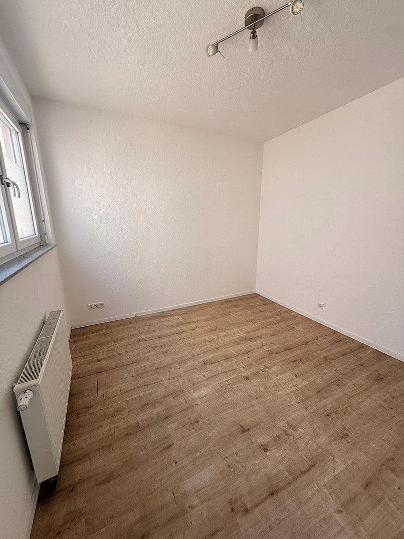 Prenájom bytu 3-izbový 65 m², Schwibbogengasse 3, Heilbronn, Bádensko-Wurttembersko Prenájom bytu 3-izbový 65 m², Schwibbogengasse 3, Heilbronn, Bádensko-Wurttembersko