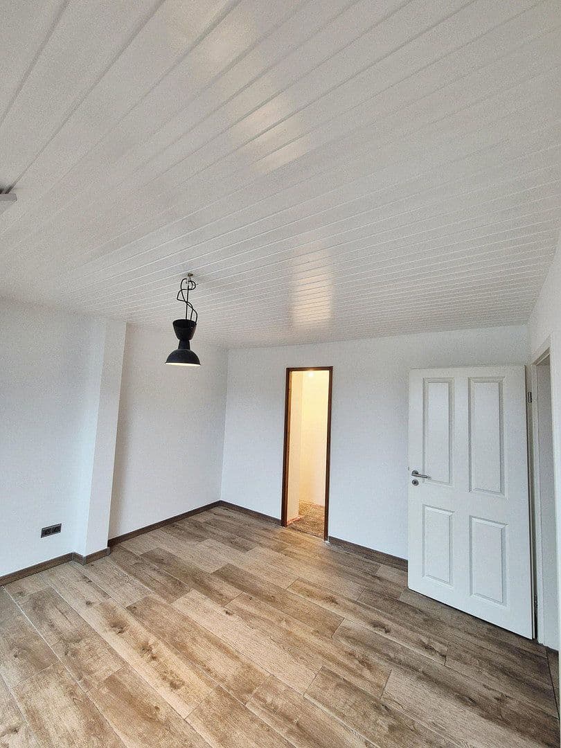 Prenájom bytu 3-izbový 90 m², Wesel, Severné Porýnie - Westfálsko Prenájom bytu 3-izbový 90 m², Wesel, Severné Porýnie - Westfálsko
