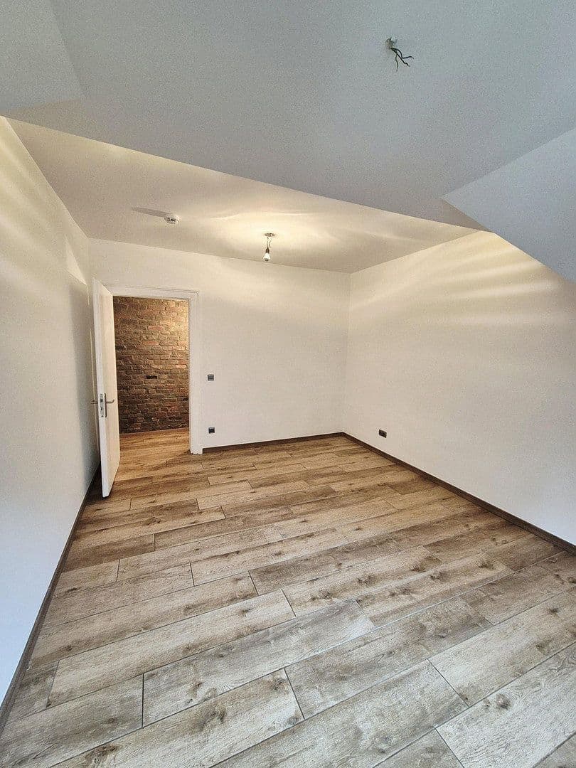 Prenájom bytu 3-izbový 90 m², Wesel, Severné Porýnie - Westfálsko Prenájom bytu 3-izbový 90 m², Wesel, Severné Porýnie - Westfálsko