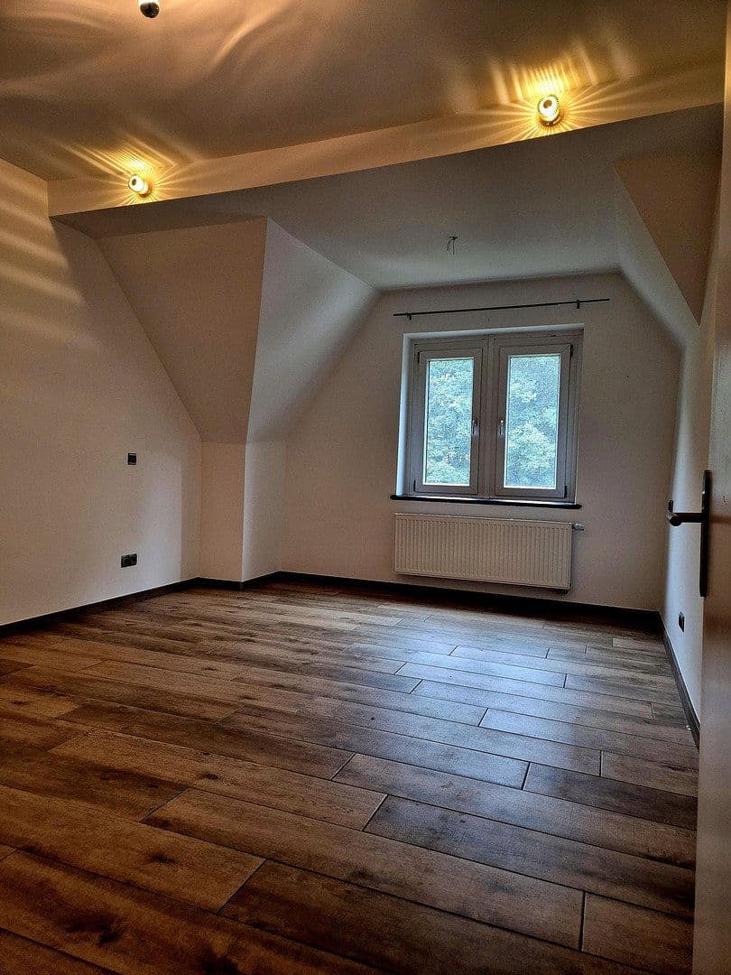 Prenájom bytu 3-izbový 90 m², Wesel, Severné Porýnie - Westfálsko Prenájom bytu 3-izbový 90 m², Wesel, Severné Porýnie - Westfálsko