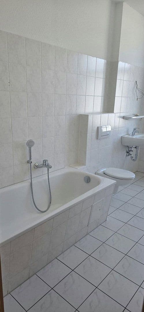 Prenájom bytu 3-izbový 75 m², Braunschweiger Straße 74, Magdeburg, Sasko-Anhaltsko Prenájom bytu 3-izbový 75 m², Braunschweiger Straße 74, Magdeburg, Sasko-Anhaltsko