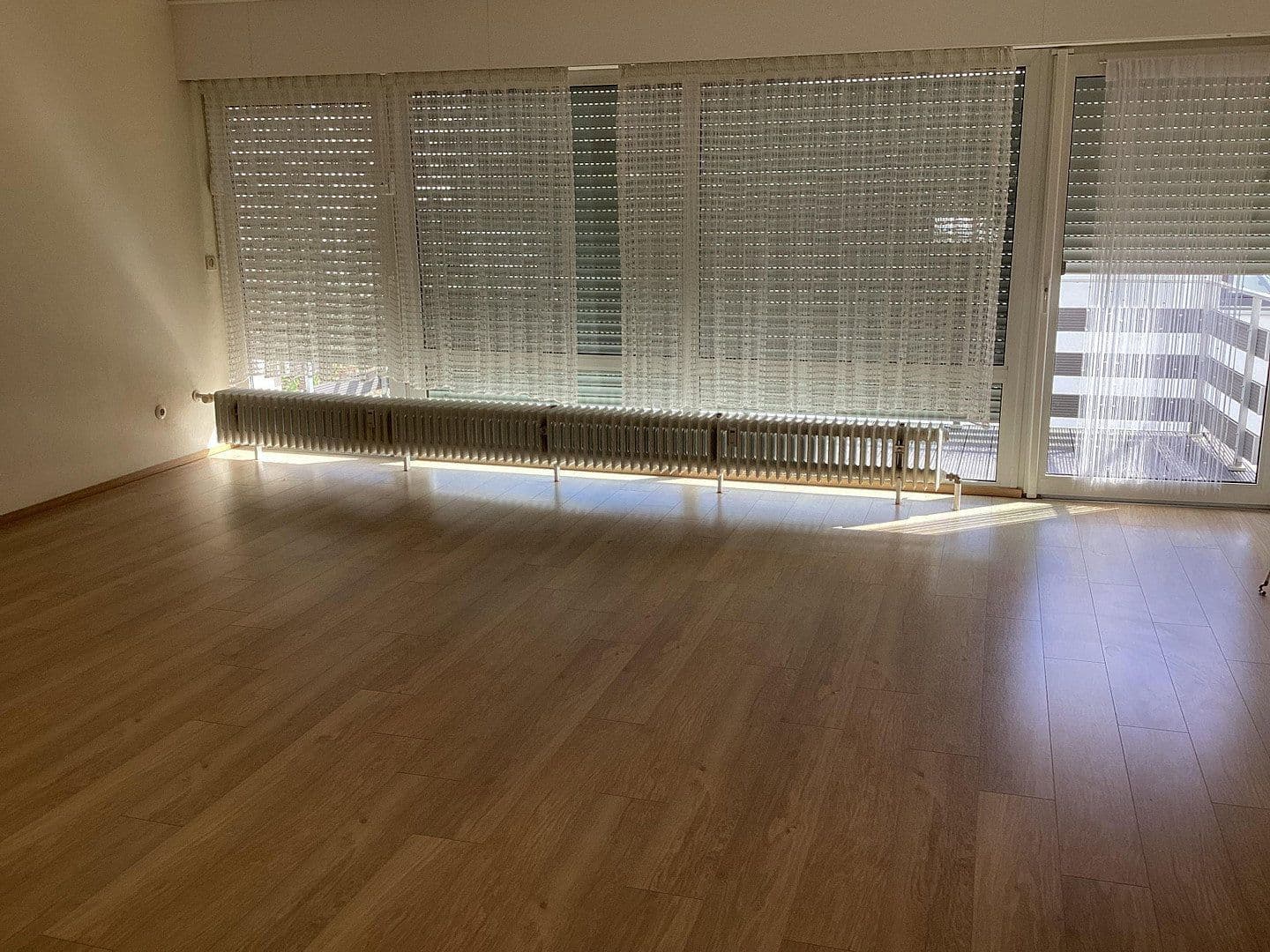 Prenájom bytu 3-izbový 104 m², Rheinbreitbach, Porýnie-Falcko Prenájom bytu 3-izbový 104 m², Rheinbreitbach, Porýnie-Falcko