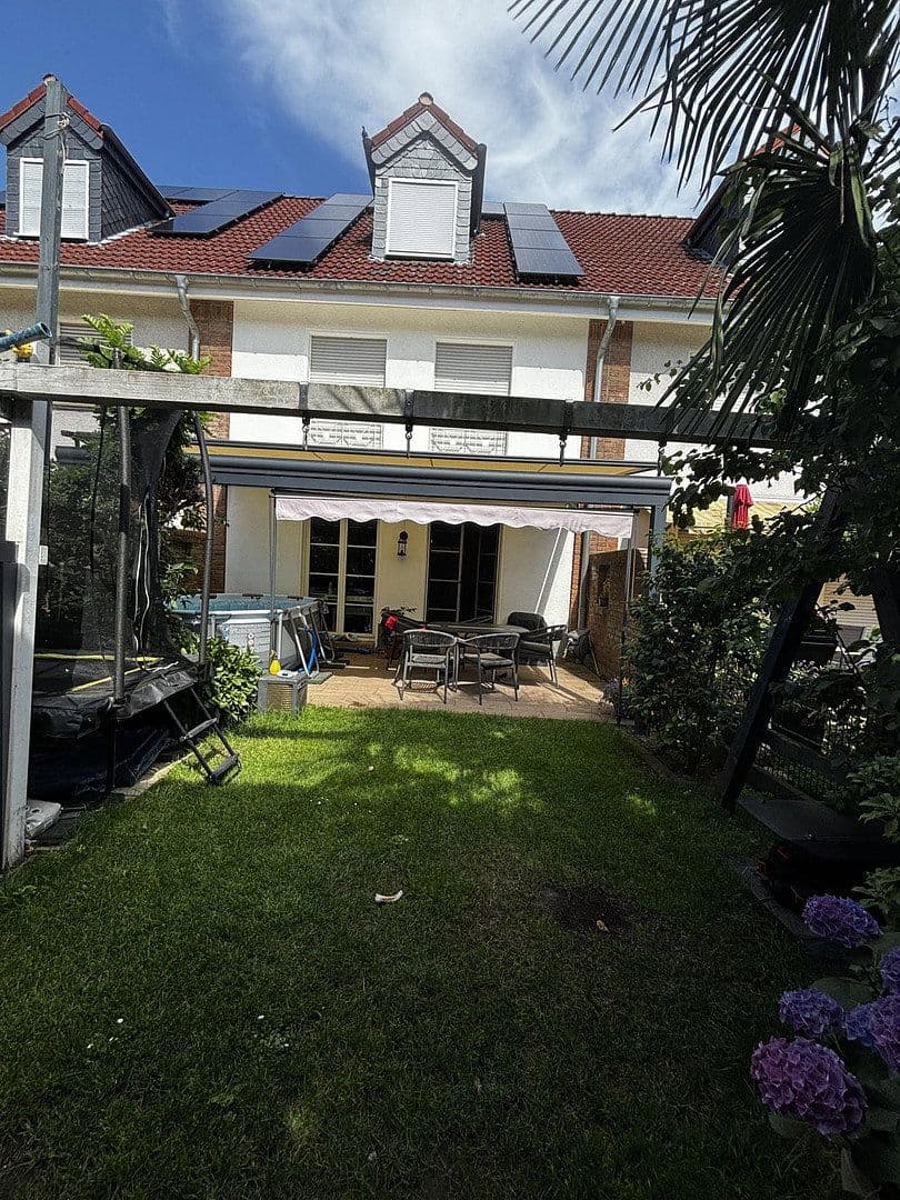 Predaj domu 144 m², pozemok 195 m², Moers, Severné Porýnie - Westfálsko Predaj domu 144 m², pozemok 195 m², Moers, Severné Porýnie - Westfálsko
