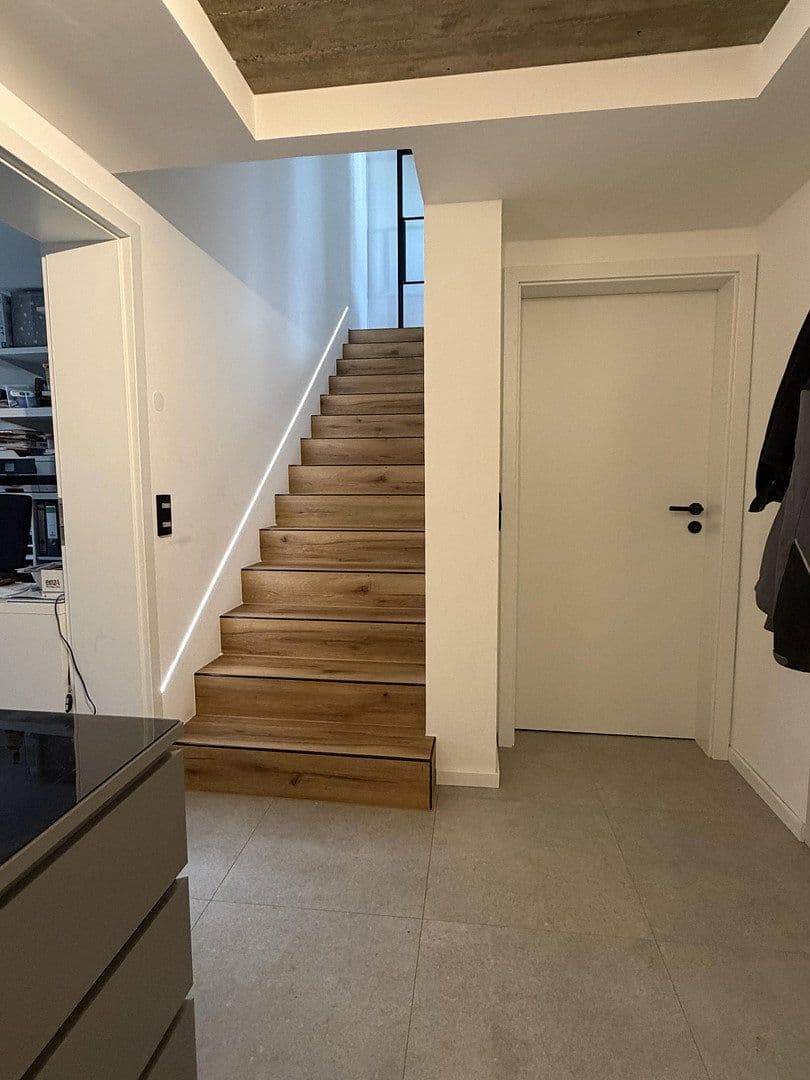 Predaj domu 139 m², pozemok 686 m², Wettenberg, Hesensko Predaj domu 139 m², pozemok 686 m², Wettenberg, Hesensko