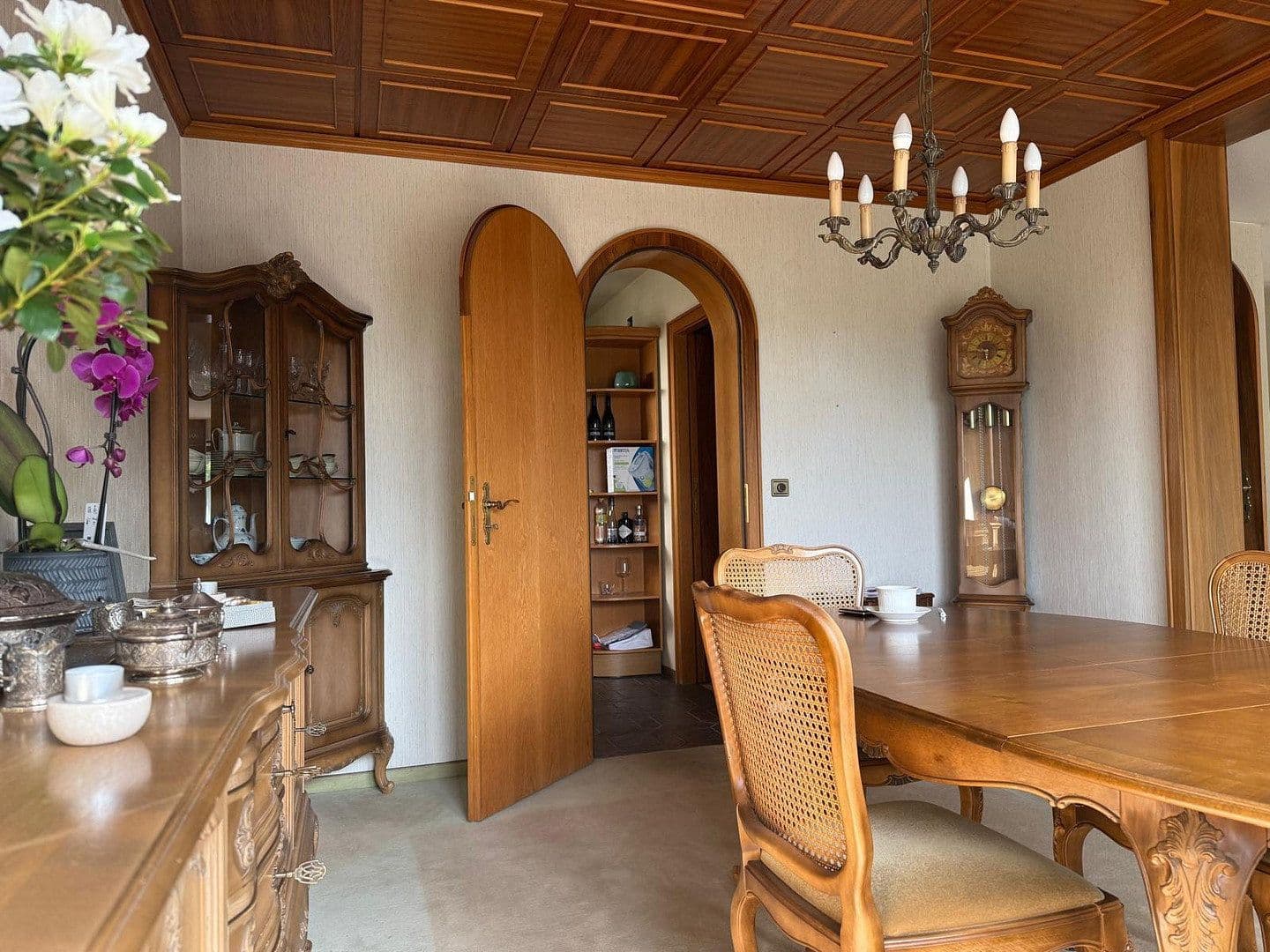 Predaj domu 300 m², pozemok 600 m², Am Steinacker 22, Gorxheimertal, Hesensko Predaj domu 300 m², pozemok 600 m², Am Steinacker 22, Gorxheimertal, Hesensko