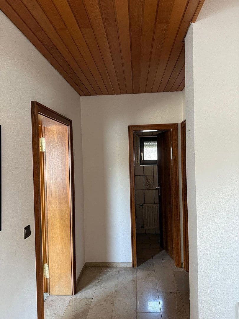 Predaj domu 300 m², pozemok 600 m², Am Steinacker 22, Gorxheimertal, Hesensko Predaj domu 300 m², pozemok 600 m², Am Steinacker 22, Gorxheimertal, Hesensko