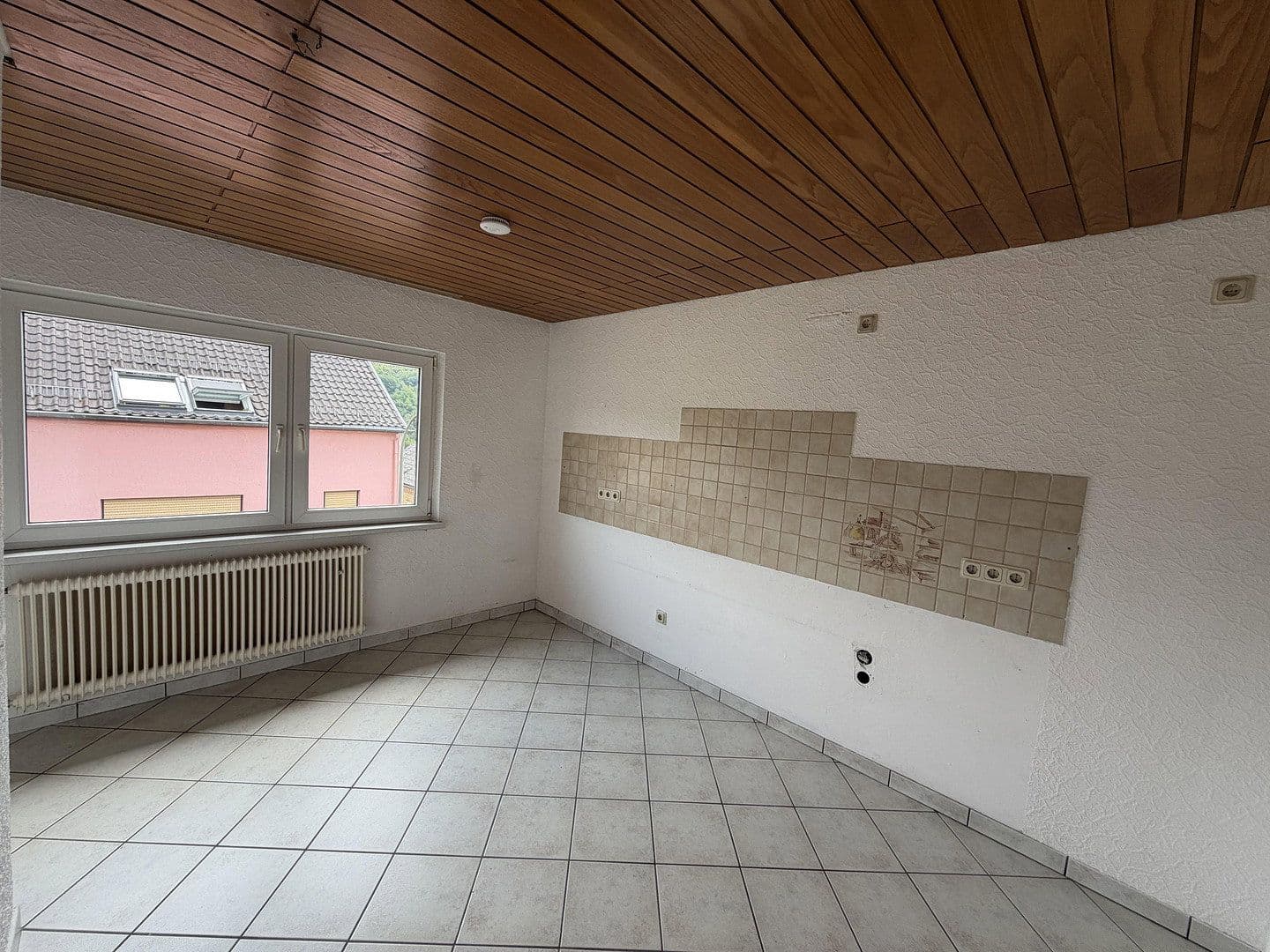 Predaj domu 184 m², pozemok 93 m², Paulsburgstr. 1, Quierschied, Sársko Predaj domu 184 m², pozemok 93 m², Paulsburgstr. 1, Quierschied, Sársko