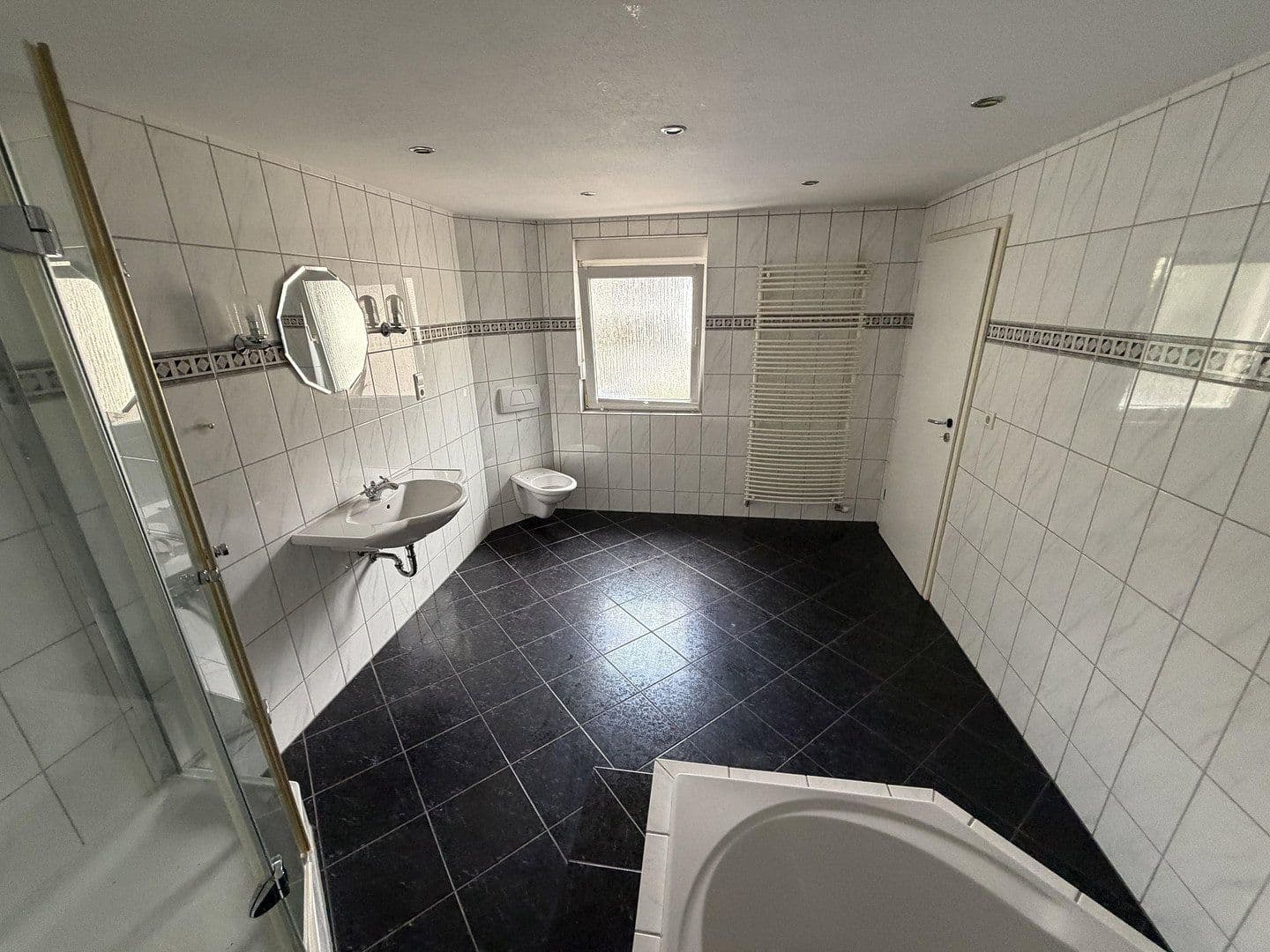 Predaj domu 184 m², pozemok 93 m², Paulsburgstr. 1, Quierschied, Sársko Predaj domu 184 m², pozemok 93 m², Paulsburgstr. 1, Quierschied, Sársko
