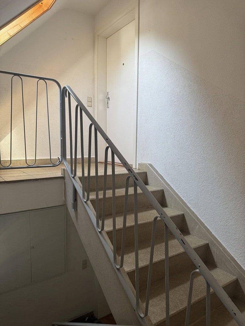 Prenájom bytu 2-izbový 68 m², Bad Urach, Bádensko-Wurttembersko Prenájom bytu 2-izbový 68 m², Bad Urach, Bádensko-Wurttembersko