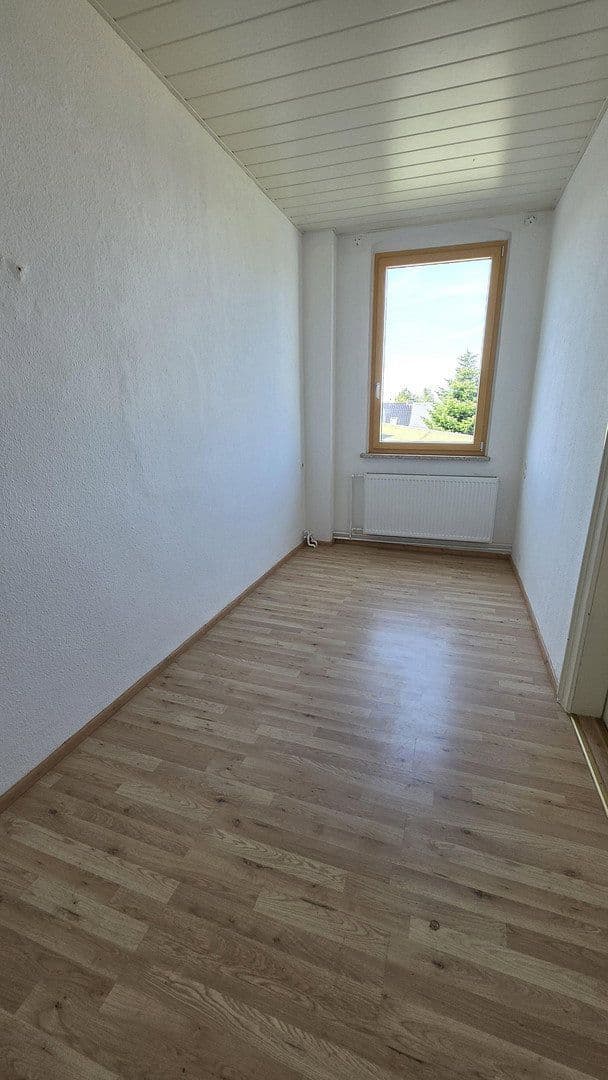 Predaj domu 160 m², pozemok 345 m², Zeulenroda-Triebes, Durínsko Predaj domu 160 m², pozemok 345 m², Zeulenroda-Triebes, Durínsko