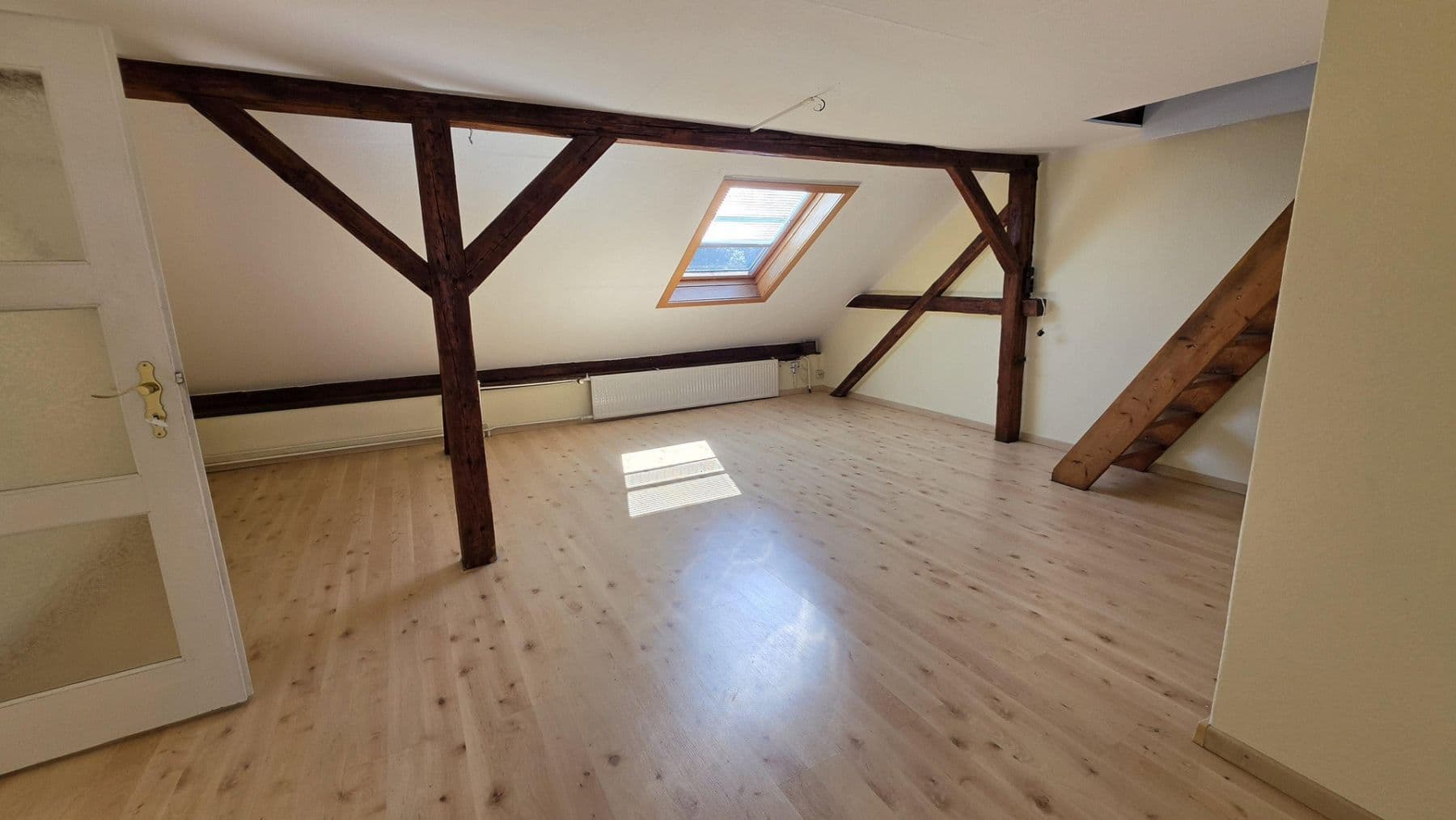 Predaj domu 160 m², pozemok 345 m², Zeulenroda-Triebes, Durínsko Predaj domu 160 m², pozemok 345 m², Zeulenroda-Triebes, Durínsko