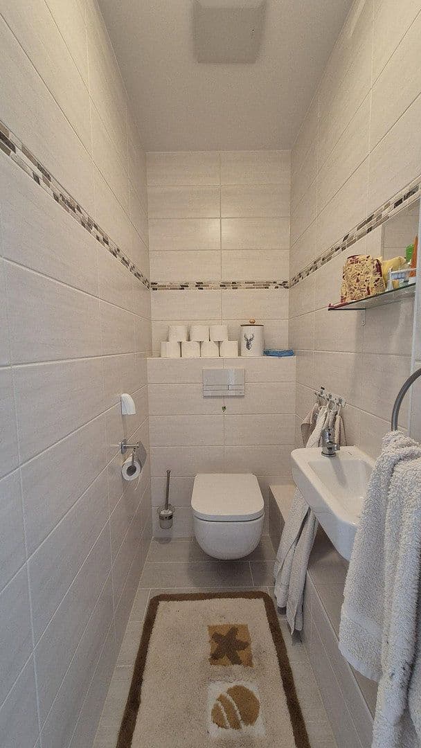 Predaj domu 160 m², pozemok 345 m², Zeulenroda-Triebes, Durínsko Predaj domu 160 m², pozemok 345 m², Zeulenroda-Triebes, Durínsko