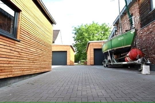Predaj domu 280 m², pozemok 1.300 m², Grevenbroich, Severné Porýnie - Westfálsko Predaj domu 280 m², pozemok 1.300 m², Grevenbroich, Severné Porýnie - Westfálsko