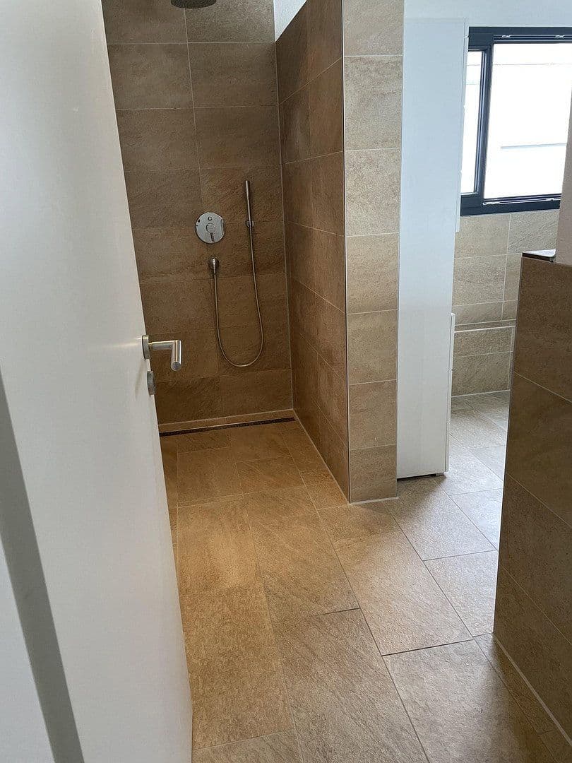 Prenájom domu 126 m², pozemok 120 m², Ulm, Bádensko-Wurttembersko Prenájom domu 126 m², pozemok 120 m², Ulm, Bádensko-Wurttembersko