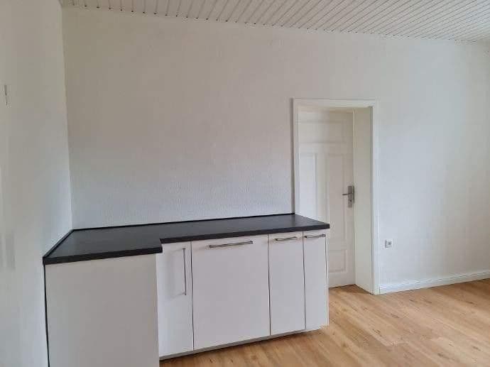 Prenájom bytu 2-izbový 88 m², Sedanstr. 14, Lüdenscheid, Severné Porýnie - Westfálsko Prenájom bytu 2-izbový 88 m², Sedanstr. 14, Lüdenscheid, Severné Porýnie - Westfálsko