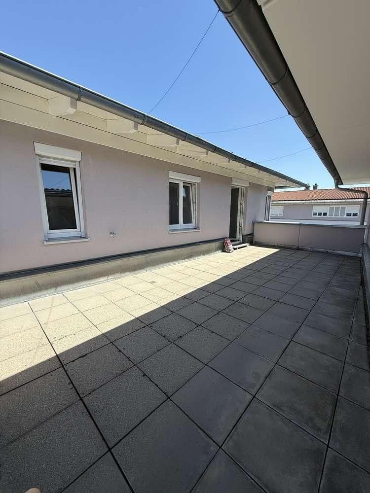 Prenájom bytu 3-izbový 83 m², Buchloe, Bavorsko Prenájom bytu 3-izbový 83 m², Buchloe, Bavorsko