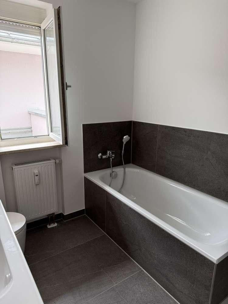 Prenájom bytu 3-izbový 83 m², Buchloe, Bavorsko Prenájom bytu 3-izbový 83 m², Buchloe, Bavorsko