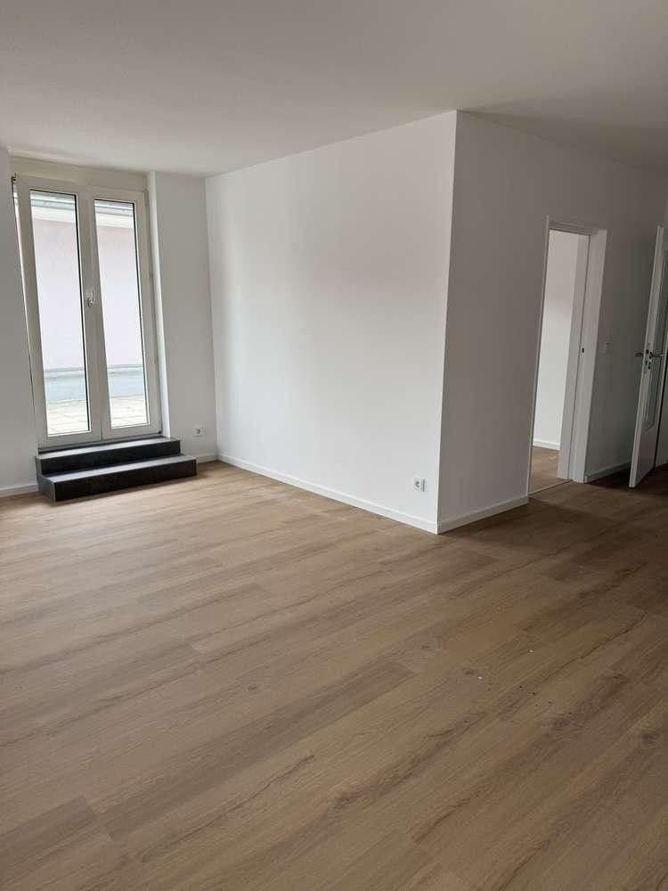Prenájom bytu 3-izbový 83 m², Buchloe, Bavorsko Prenájom bytu 3-izbový 83 m², Buchloe, Bavorsko