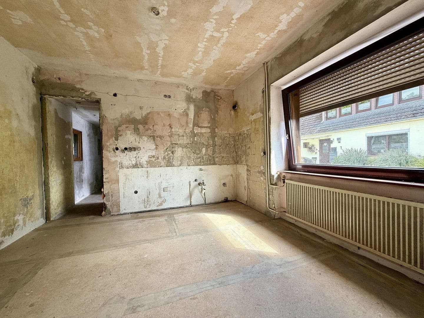 Predaj domu 100 m², pozemok 640 m², Delmenhorst, Dolné Sasko Predaj domu 100 m², pozemok 640 m², Delmenhorst, Dolné Sasko