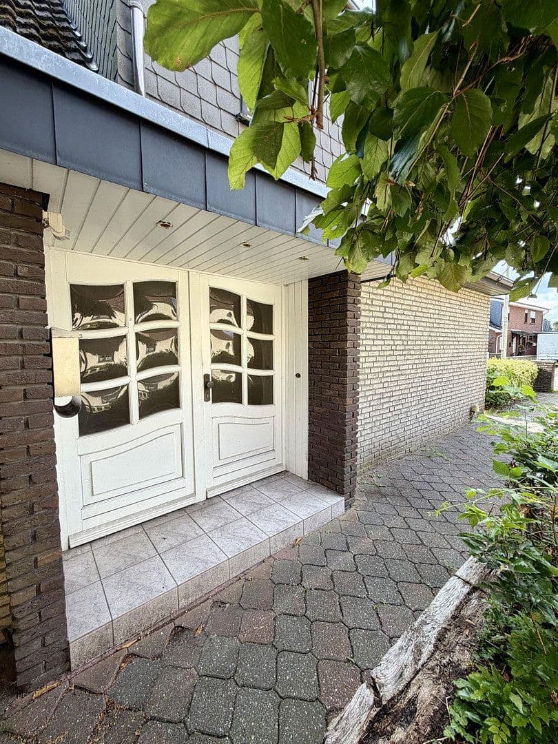 Predaj domu 100 m², pozemok 640 m², Delmenhorst, Dolné Sasko Predaj domu 100 m², pozemok 640 m², Delmenhorst, Dolné Sasko