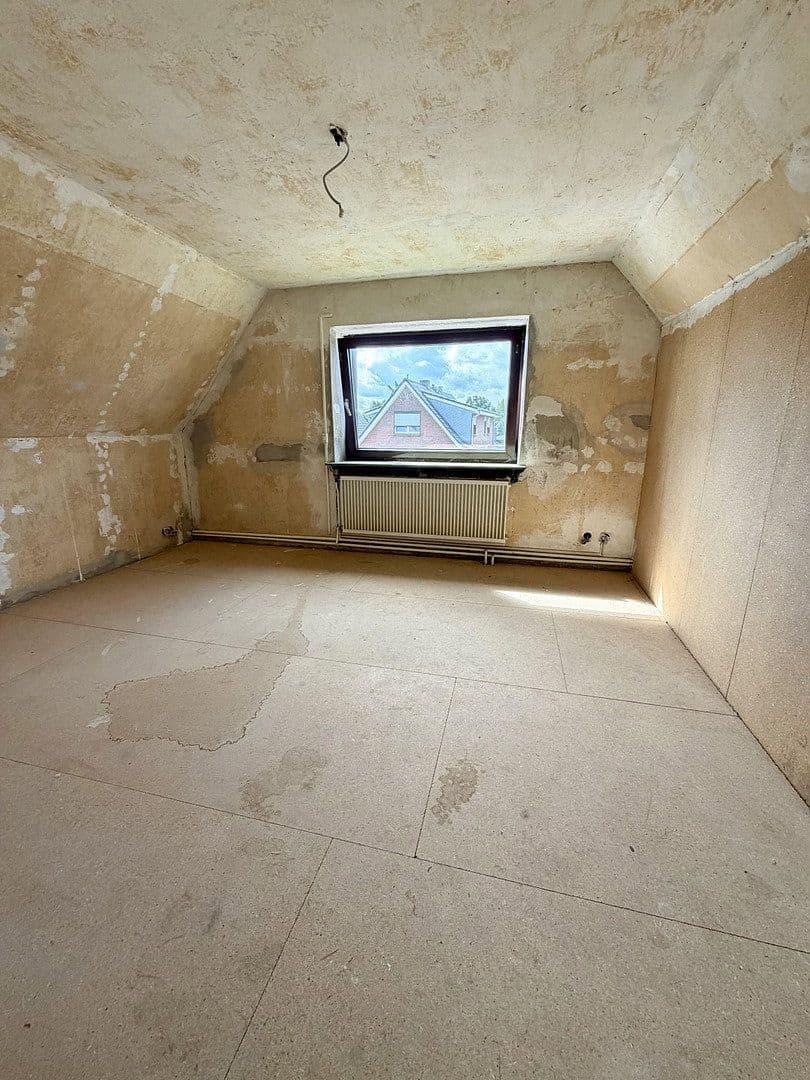 Predaj domu 100 m², pozemok 640 m², Delmenhorst, Dolné Sasko Predaj domu 100 m², pozemok 640 m², Delmenhorst, Dolné Sasko