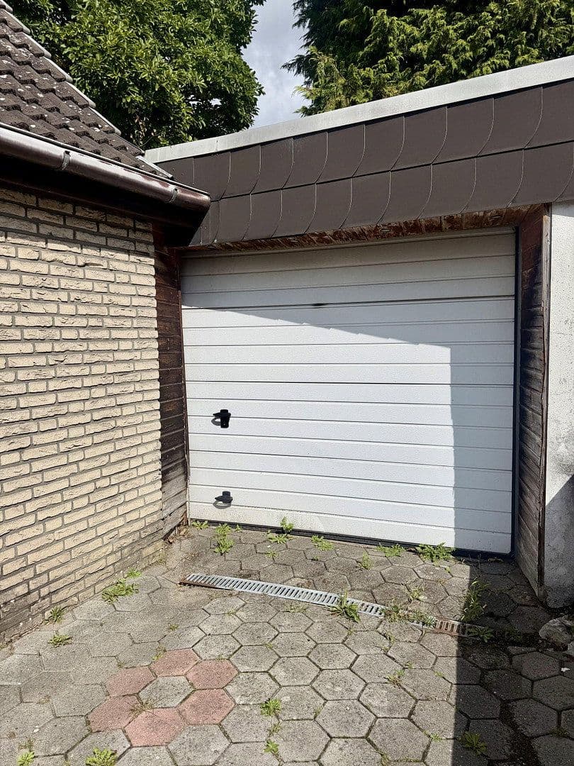Predaj domu 100 m², pozemok 640 m², Delmenhorst, Dolné Sasko Predaj domu 100 m², pozemok 640 m², Delmenhorst, Dolné Sasko