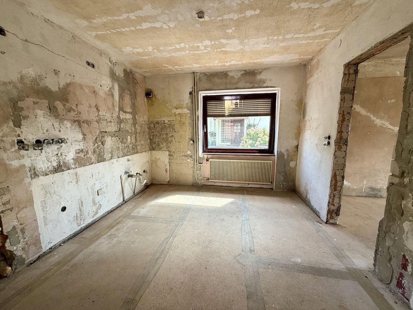Predaj domu 100 m², pozemok 640 m², Delmenhorst, Dolné Sasko Predaj domu 100 m², pozemok 640 m², Delmenhorst, Dolné Sasko