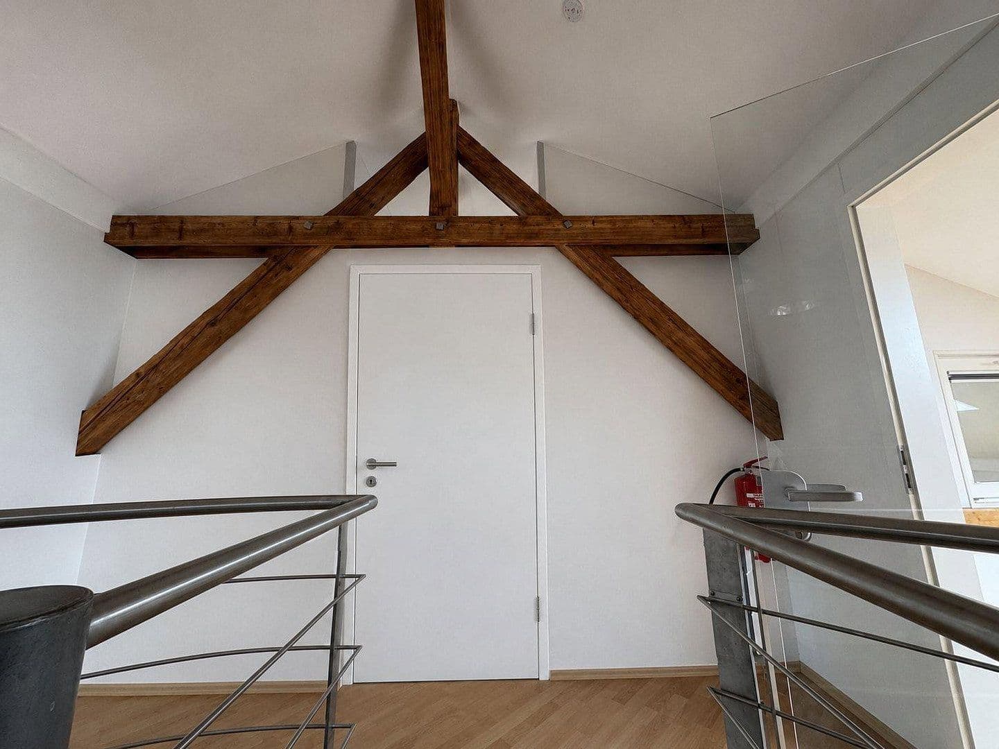 Prenájom kancelárie 330 m², wiesbaden-igstadt, Hesensko Prenájom kancelárie 330 m², wiesbaden-igstadt, Hesensko