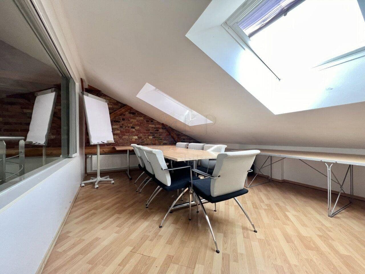Prenájom kancelárie 330 m², wiesbaden-igstadt, Hesensko Prenájom kancelárie 330 m², wiesbaden-igstadt, Hesensko