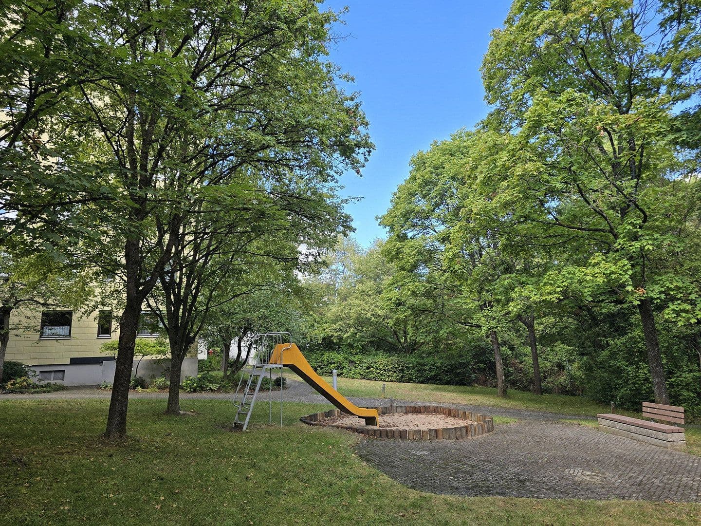 Predaj bytu 2-izbový 59 m², Höchberg, Bavorsko Predaj bytu 2-izbový 59 m², Höchberg, Bavorsko