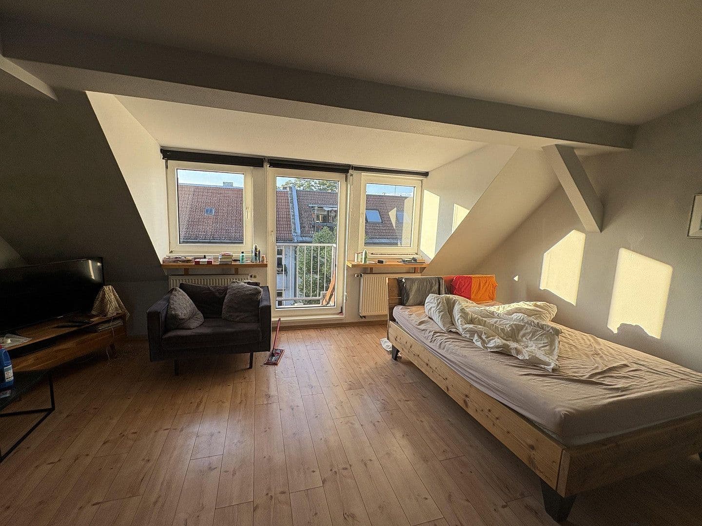 Prenájom bytu 1-izbový 55 m², Braunschweiger Straße 71, Berlin, Berlín Prenájom bytu 1-izbový 55 m², Braunschweiger Straße 71, Berlin, Berlín
