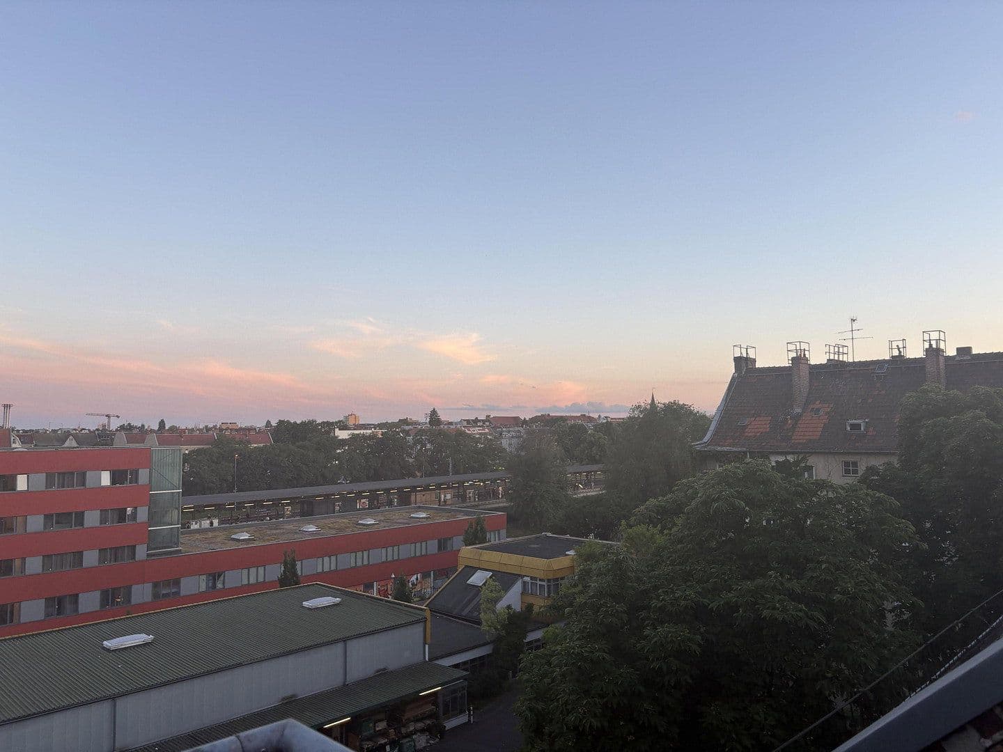 Prenájom bytu 1-izbový 55 m², Braunschweiger Straße 71, Berlin, Berlín Prenájom bytu 1-izbový 55 m², Braunschweiger Straße 71, Berlin, Berlín