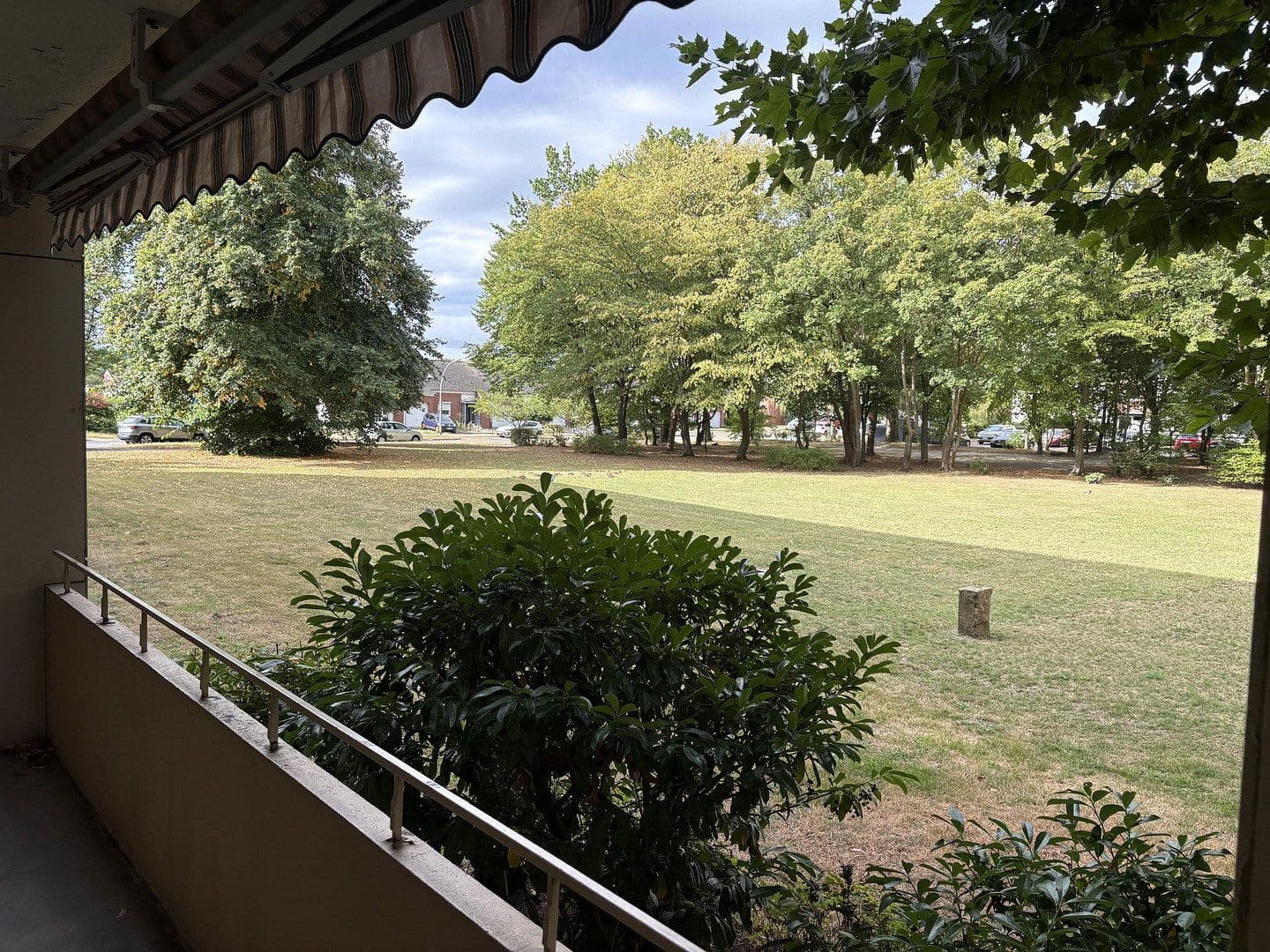 Prenájom bytu 4-izbový 90 m², Am schwarzen Berge 40, Braunschweig, Dolné Sasko Prenájom bytu 4-izbový 90 m², Am schwarzen Berge 40, Braunschweig, Dolné Sasko