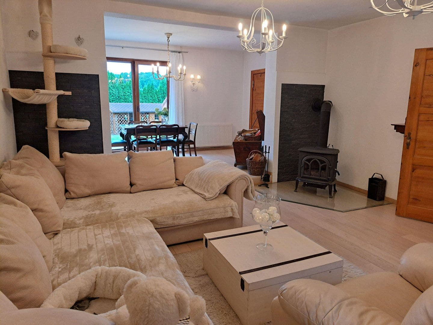 Predaj domu 215 m², pozemok 1.700 m², Groß Köris, Brandenbursko Predaj domu 215 m², pozemok 1.700 m², Groß Köris, Brandenbursko