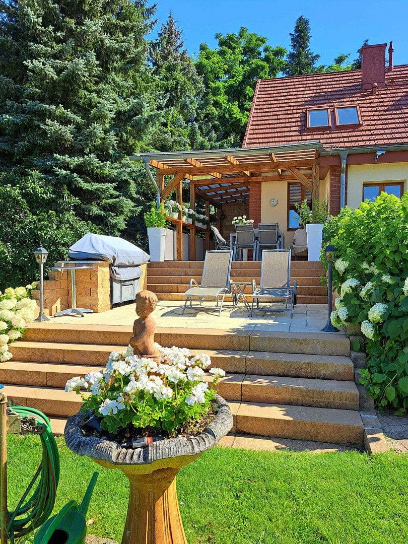 Predaj domu 215 m², pozemok 1.700 m², Groß Köris, Brandenbursko Predaj domu 215 m², pozemok 1.700 m², Groß Köris, Brandenbursko