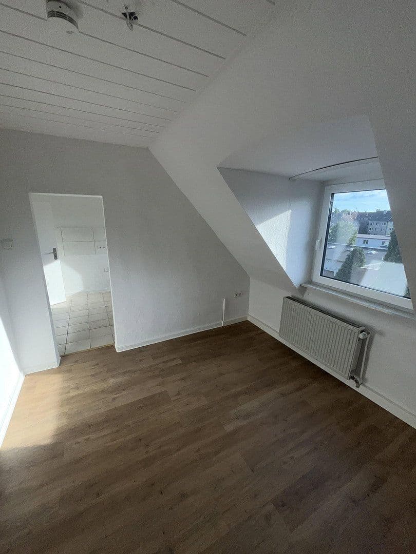Prenájom bytu 3-izbový 70 m², Hohenzollernstr. 77, Gelsenkirchen, Severné Porýnie - Westfálsko Prenájom bytu 3-izbový 70 m², Hohenzollernstr. 77, Gelsenkirchen, Severné Porýnie - Westfálsko