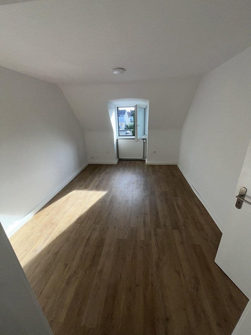 Prenájom bytu 3-izbový 70 m², Hohenzollernstr. 77, Gelsenkirchen, Severné Porýnie - Westfálsko Prenájom bytu 3-izbový 70 m², Hohenzollernstr. 77, Gelsenkirchen, Severné Porýnie - Westfálsko