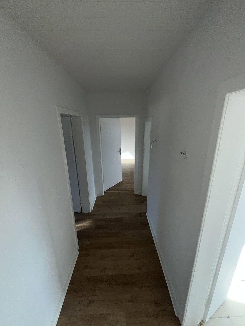 Prenájom bytu 3-izbový 70 m², Hohenzollernstr. 77, Gelsenkirchen, Severné Porýnie - Westfálsko Prenájom bytu 3-izbový 70 m², Hohenzollernstr. 77, Gelsenkirchen, Severné Porýnie - Westfálsko
