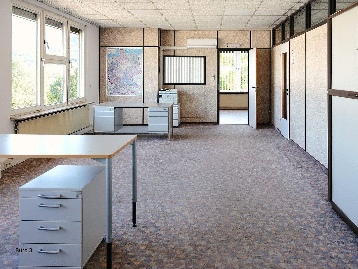 Prenájom kancelárie 178 m², Heiningen, Bádensko-Wurttembersko Prenájom kancelárie 178 m², Heiningen, Bádensko-Wurttembersko