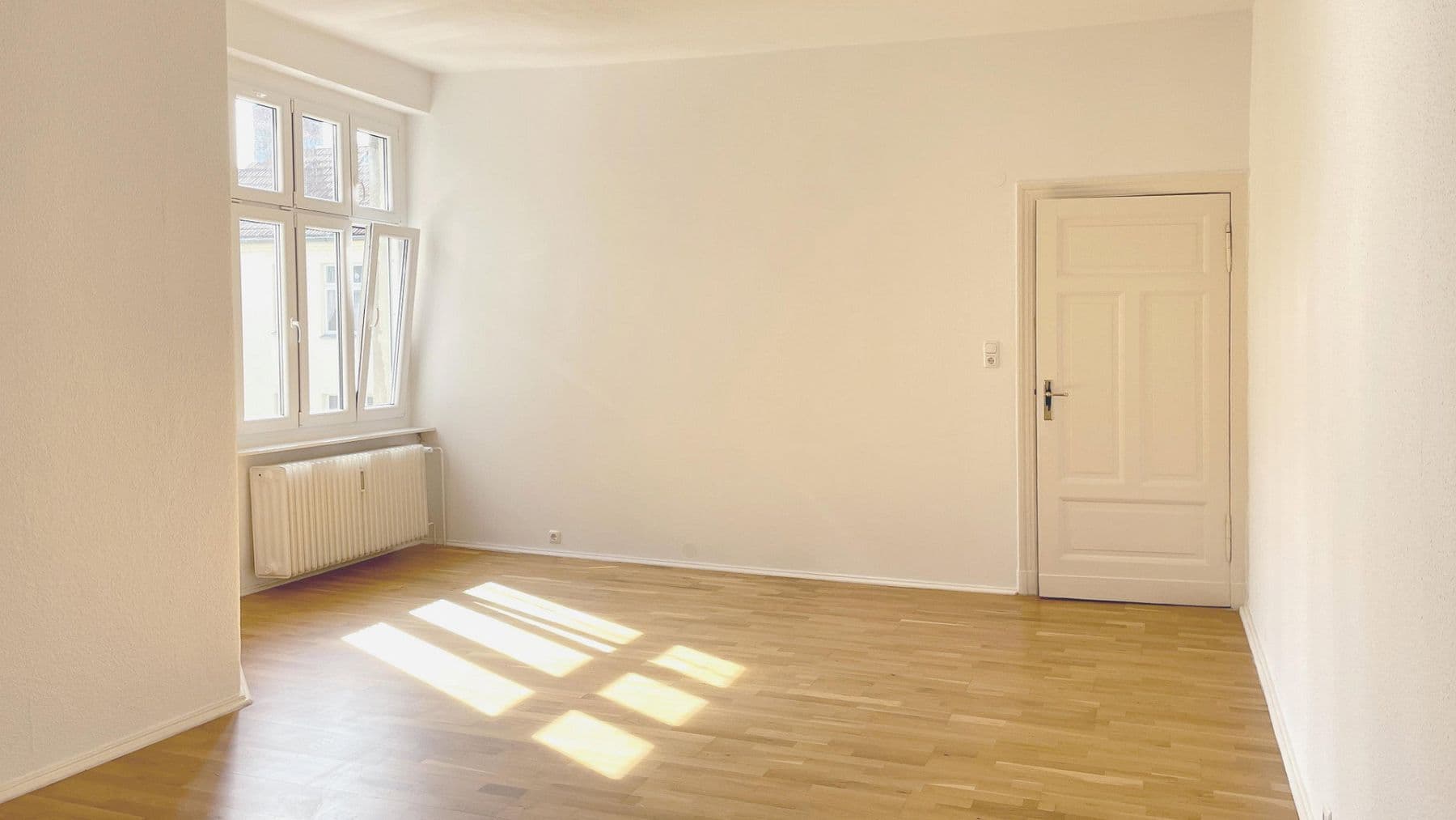 Predaj bytu 1-izbový 42 m², Berlin, Berlín Predaj bytu 1-izbový 42 m², Berlin, Berlín
