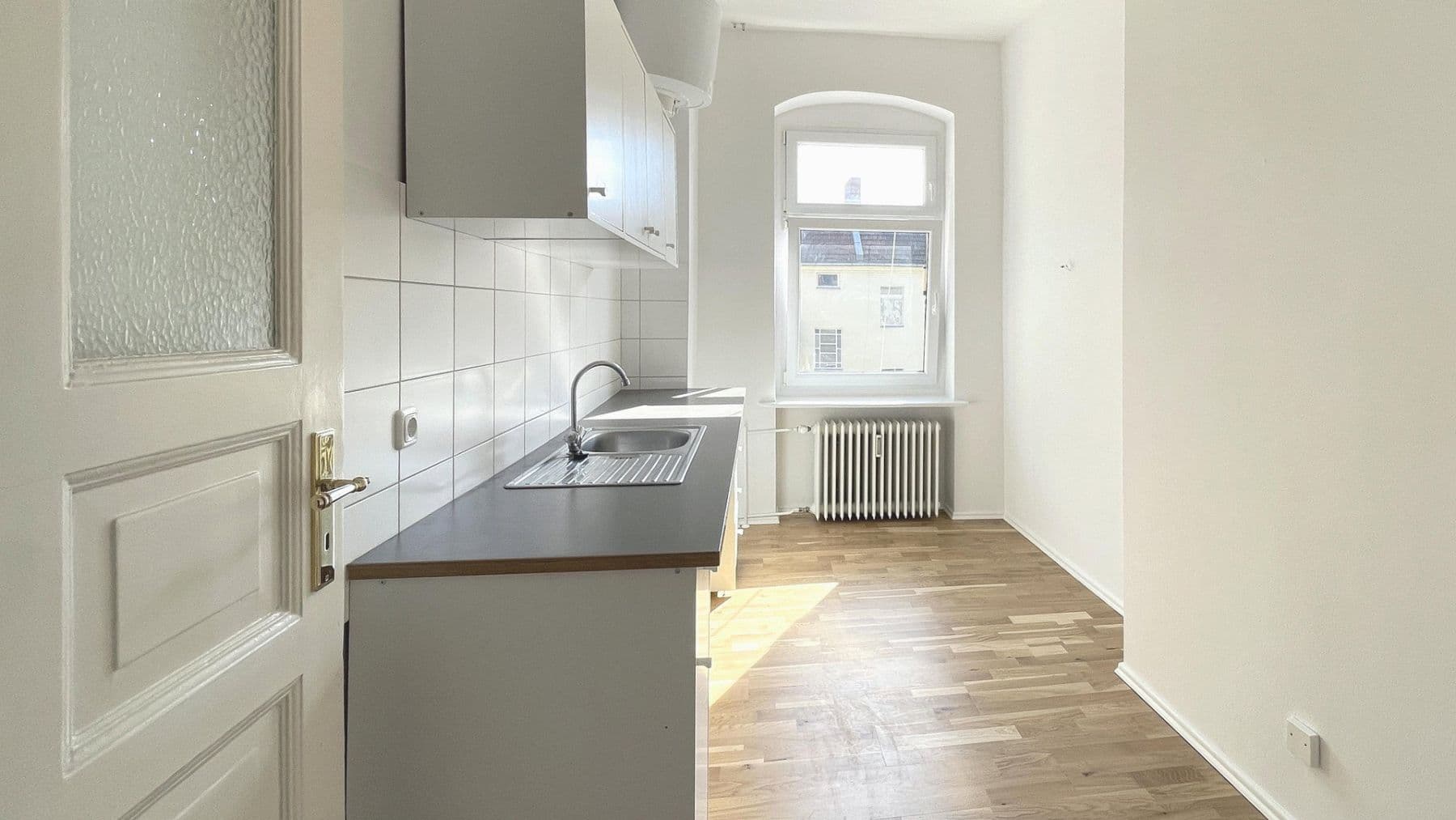 Predaj bytu 1-izbový 42 m², Berlin, Berlín Predaj bytu 1-izbový 42 m², Berlin, Berlín